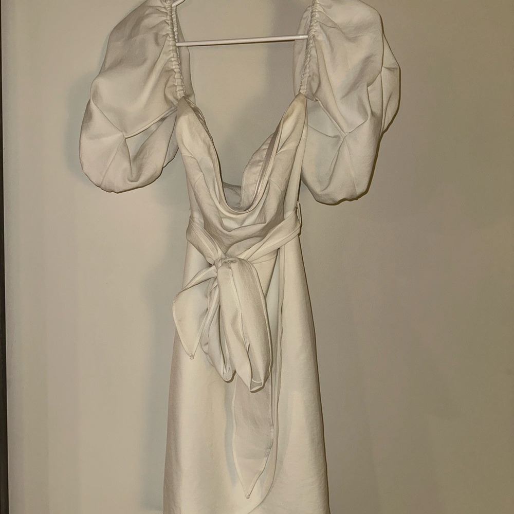 Elegant White Puff Sleeve Dress